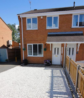 Hinckley Home Sleeps 5 Complete House